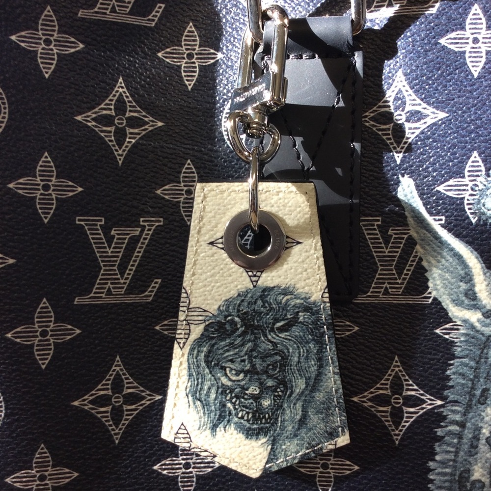 $OLD🤑 🆕 LV Elephant Key Holder & Bag Charm